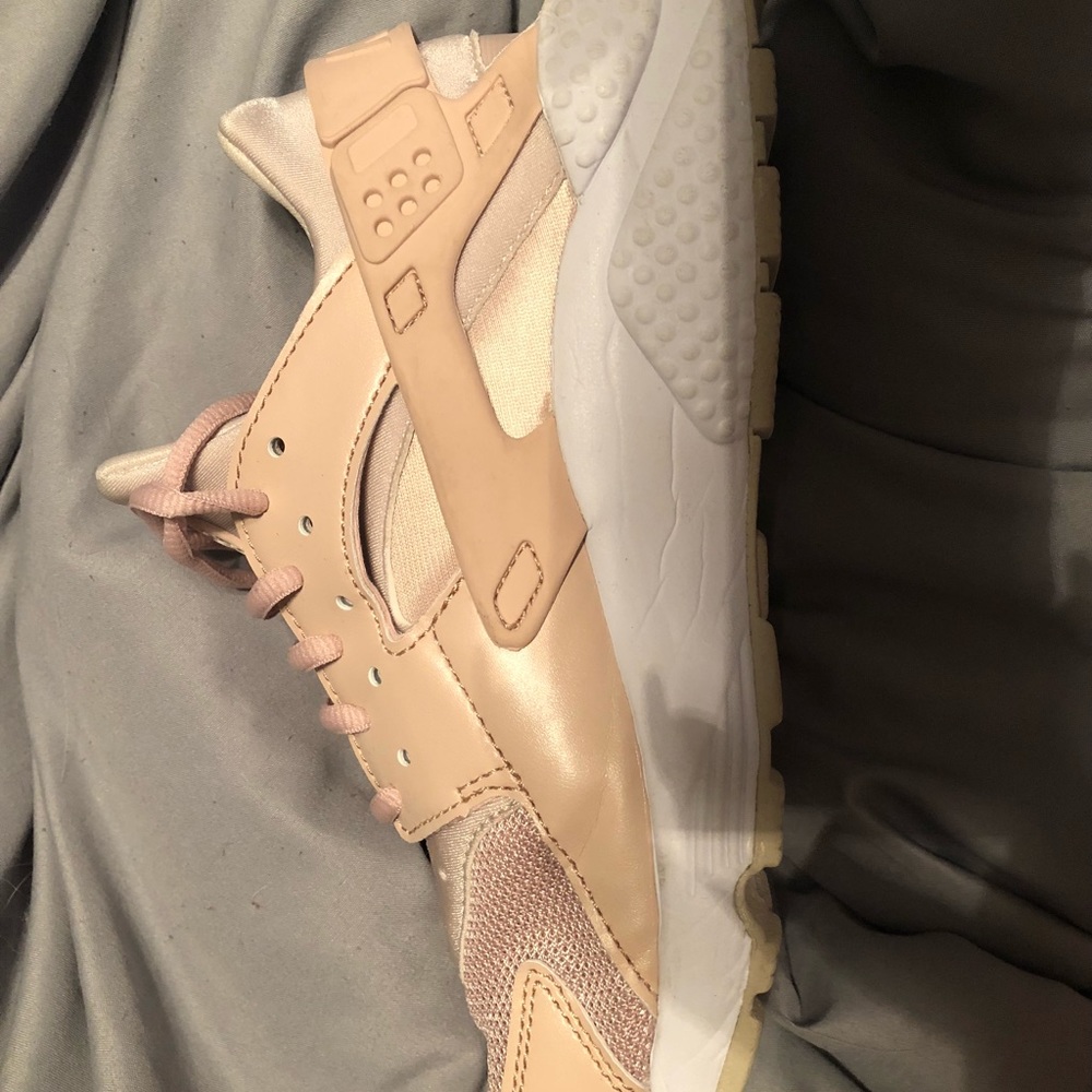 pink huaraches